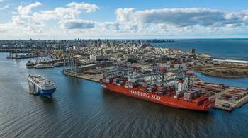 Puerto de Montevideo (archivo, abril de 2021). · Foto: Daniel Rodríguez, adhocFOTOS