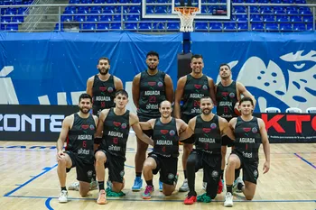 Jugadores de Aguada, el 4 de febrero, en Belo Horizonte. · Foto: FIBA Americas