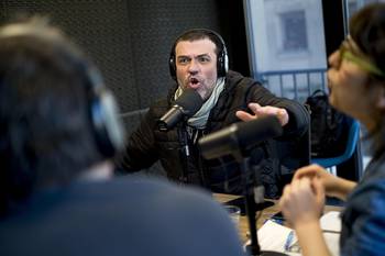 Nacho Mendy en Monos con escopeta, por Radiomundo.
Nacho Mendy en Monos con escopeta, por Radiomundo.