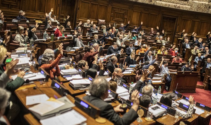 Diputados votan artículos de la Rendición de Cuentas, este martes, en el Parlamento. · Foto: .