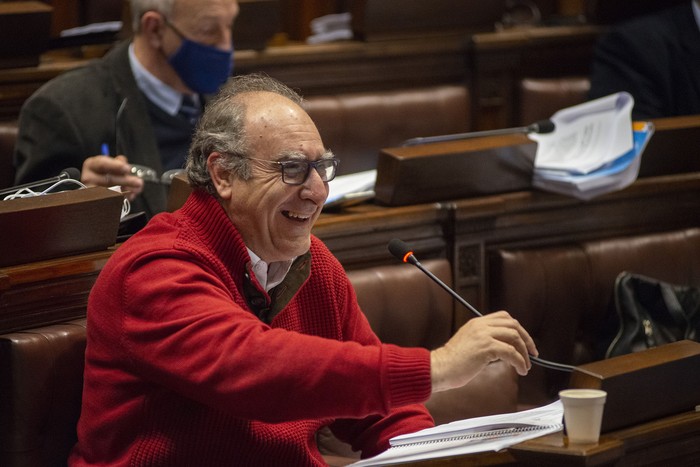 Gustavo Olmos, ayer, en la Cámara de Diputados. · Foto: Alessandro Maradei