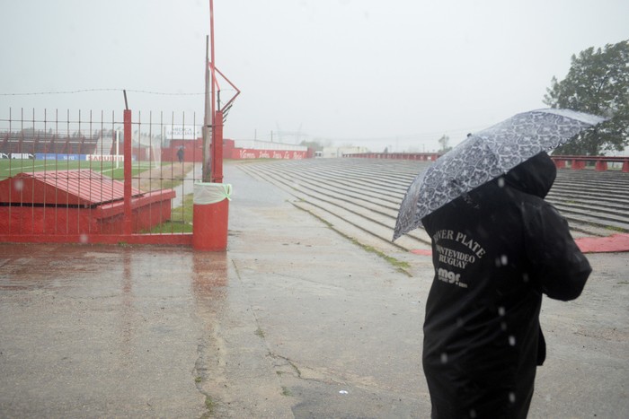 Complejo Rentistas, tras la suspensión del partido ante River Plate. · Foto: Alessandro Maradei