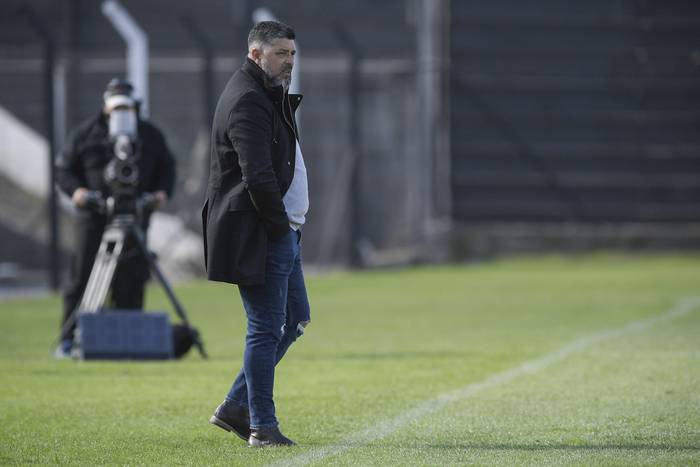 Leonardo Ramos, entrenador de Danubio. (archivo, setiembre de 2020) · Foto: Sandro Pereyra