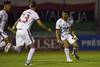 Gonzalo Bergessio, capitán de Nacional, junto a Mathías Laborda y Thiago Vecino, de Nacional, tras el gol de Bergessio a Deportivo Maldonado, en el Estadio Domingo Burgueño, en Maldonado · Foto: Fernando Morán
Gonzalo Bergessio, capitán de Nacional, junto a Mathías Laborda y Thiago Vecino, de Nacional, tras el gol de Bergessio a Deportivo Maldonado, en el Estadio Domingo Burgueño, en Maldonado · Foto: Fernando Morán