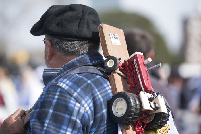 Movimiento Un solo Uruguay, durante una movilizacióm en los alrededores del Palacio Legislativo (archivo, setiembre de 2019). · Foto: Federico Gutiérrez