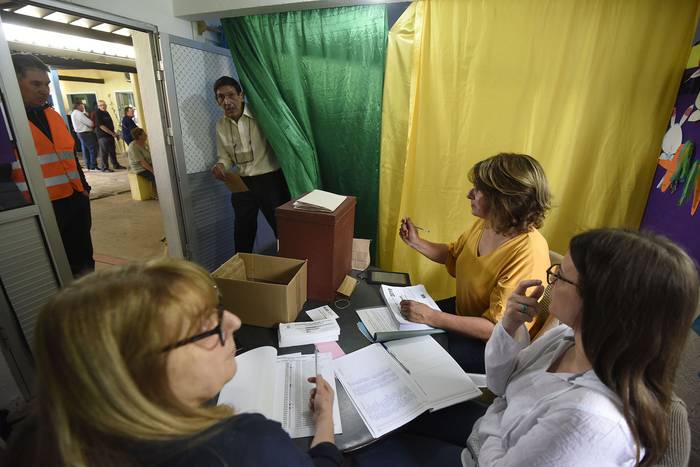 Circuito de votación del CAIF Caritas de Juanicó. · Foto: Federico Gutiérrez