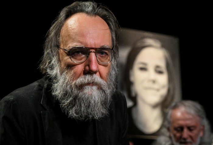 El ideólogo ruso Alexander Dugin durante la ceremonia de despedida de su hija Daria Dugina, en Moscú (23.08.2022). · Foto: Kirill Kudryavstsev, AFP