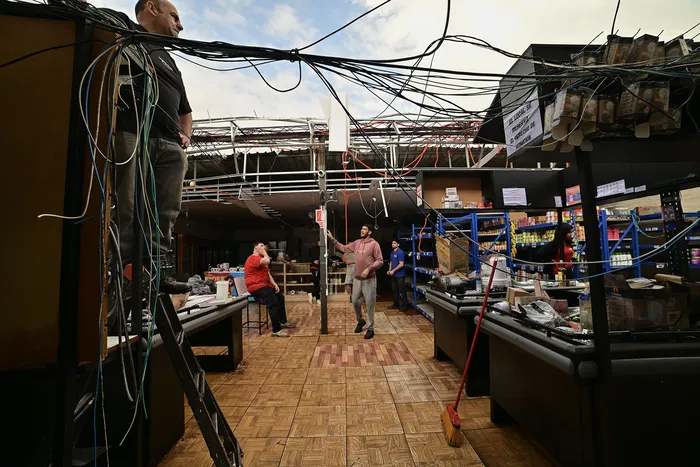 Supermercado afectado por la tormenta, el 18 de julio en Salto. · Foto: Ariel Volpi
