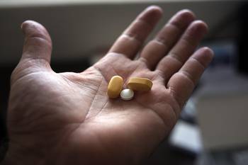 Dosis de antirretrovirales que puede empezar a tomarse dentro de las 72 horas siguientes a la transmisión de VIH. Dosis de antirretrovirales que puede empezar a tomarse dentro de las 72 horas siguientes a la transmisión de VIH.