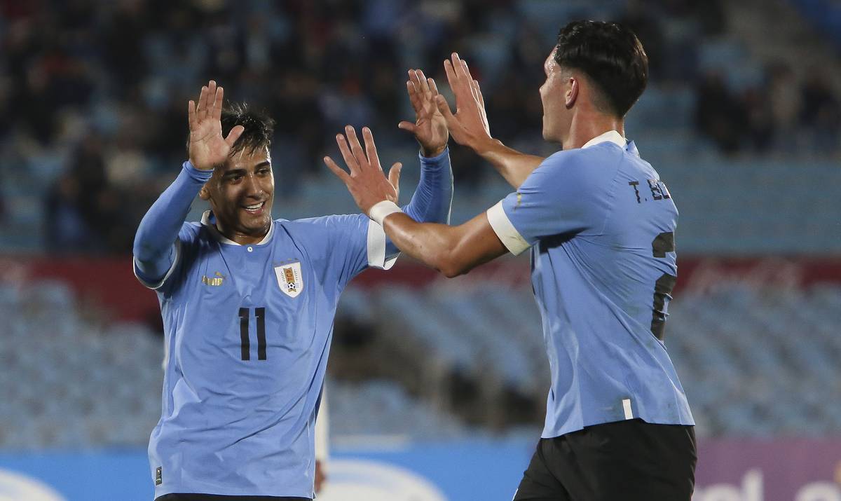 Uruguay 2-0 Cuba: Muchas pruebas, pocos goles y escaso fútbol - La Oral  Deportiva