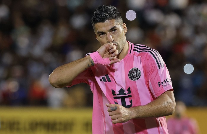 Luis Suárez, del Inter Miami, luego de anotar el primer gol a Cavalier, el 13 de marzo en Jamaica. · Foto: Kevin C Kox, Getty Images, AFP