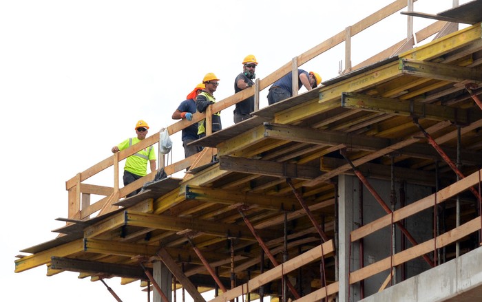 Foto principal del artículo 'Más inspectores de trabajo y declaración de emergencia: los reclamos del Sunca ante nuevos fallecimientos por accidentes laborales fatales' · Foto: Virginia Martínez Díaz Foto principal del artículo 'Más inspectores de trabajo y declaración de emergencia: los reclamos del Sunca ante nuevos fallecimientos por accidentes laborales fatales' · Foto: Virginia Martínez Díaz