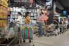 Supermercado en el barrio Punta Carretas. · Foto: Mariana Greif Supermercado en el barrio Punta Carretas. · Foto: Mariana Greif