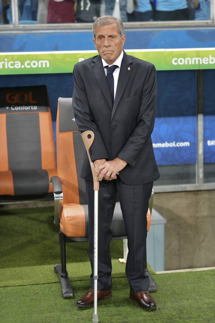 Oscar Washington Tabarez en el partido de Uruguay contra Japón, el jueves en el Arena do Gremio. · Foto:  Carl De Souza