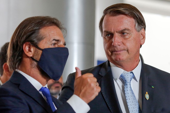 Luis Lacalle Pou y Jair Bolsonaro, este miércoles, en el Palacio Planalto, en Brasilia. · Foto: Sergio Lima, AFP
