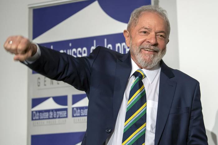 El ex presidente brasileño Luis Inácio Lula da Silva, el 6 de marzo de 2020, durante una conferencia de prensa en Ginebra, Suiza.
 · Foto:  Martial Trezzini, Efe