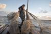 Olga Lobato, pescadora en la Laguna Rocha. Foto: Ricardo Antúnez Olga Lobato, pescadora en la Laguna Rocha. Foto: Ricardo Antúnez