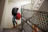 Desalojo de casa de Gestido y Obligado, donde habitaban mayoritariamente inmigrantes cubanos y venezolanos, ayer. · Foto: Santiago Mazzarovich / adhocFOTOS Desalojo de casa de Gestido y Obligado, donde habitaban mayoritariamente inmigrantes cubanos y venezolanos, ayer. · Foto: Santiago Mazzarovich / adhocFOTOS
