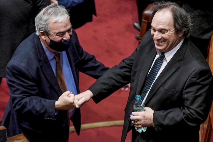 Luis Alberto Heber y Eduardo Lust durante la interpelación, ayer, en la Cámara de Diputados. · Foto: Javier Calvelo, adhocFOTOS