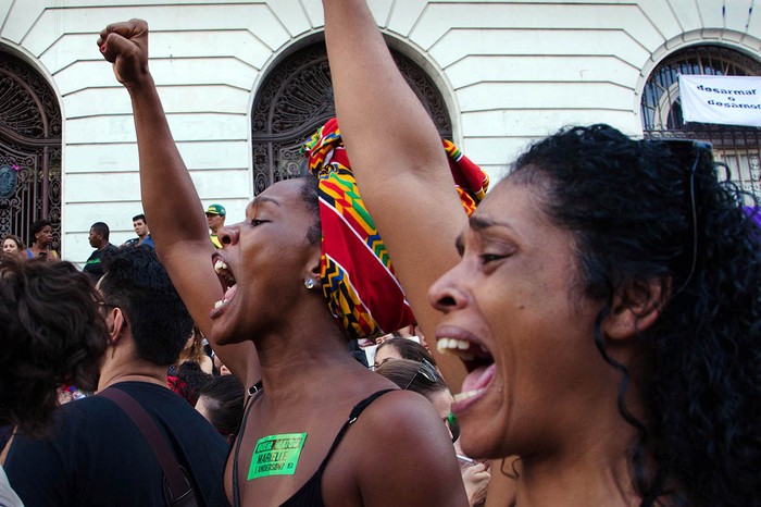Vigilia frente a la Cámara de Ediles de Río de Janeiro por el asesinato de Marielle Franco. Foto: Vanessa Ataliba, Brazil Photo Press, AFP