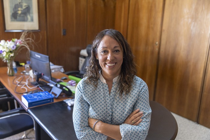 La ministra de Industria, Minería y Energía en su despacho. · Foto: Ernesto Ryan