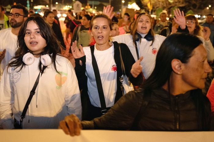 Marcha por el Día de los sin Techo, el 7 de octubre, desde la plaza Libertad hasta la plaza Primero de Mayo. · Foto: Martín Varela Umpiérrez