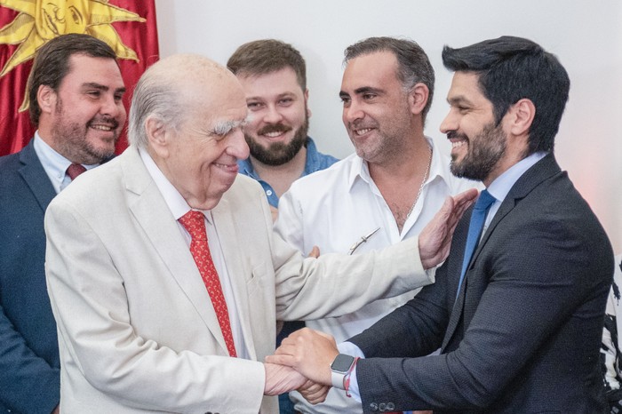 Julio María Sanguinetti y Andrés Ojeda, el 23 de diciembre, en la Casa del Partido Colorado. · Foto: Alessandro Maradei