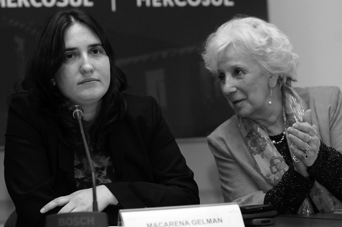 Macarena Gelman y Estela de Carlotto, ayer, en el Edificio Mercosur · Foto: Victoria Rodríguez