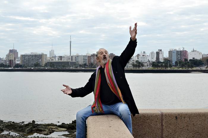 Raúl Castro, en la rambla de Montevideo. / Foto: Alessandro Maradei