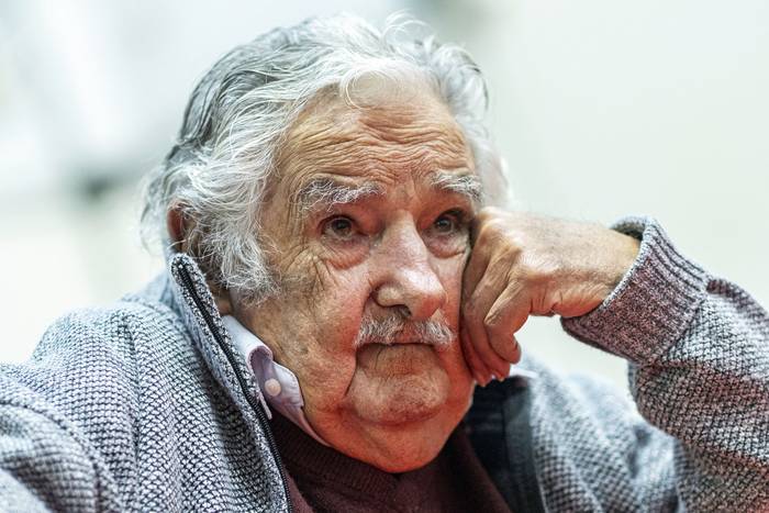 José Mujica en conferencia de prensa, el 29 de abril, en la sede del MPP. · Foto: Ernesto Ryan