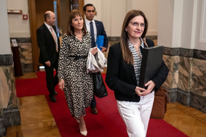 Alicia Rossi y Karina Rando, el 4 de diciembre, en el Senado. · Foto: Mara Quintero