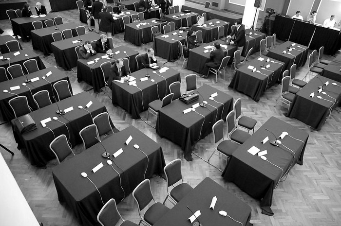 Sala de reuniones del Parlasur, en el Edificio Mercosur.  (archivo, diciembre de 2010) · Foto: Victoria Rodríguez