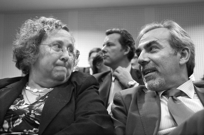 Adriana Rodríguez y Luis Porto, ayer, en la Torre Ejecutiva. · Foto: Pablo Nogueira