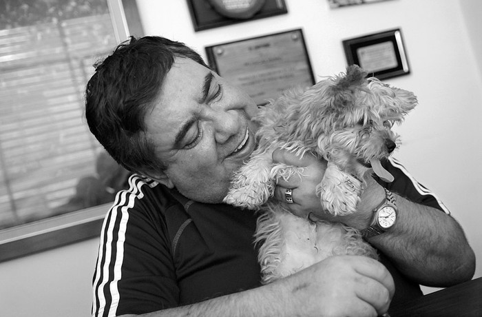 Abel Duarte con Duke.  · Foto: Nicolás Celaya