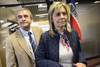 Adriana Peña y Jorge Larrañaga, durante la conferencia de prensa, en la que la intendenta de Lavalleja anunció su apoyo a la precandidatura de Larrañaga. (archivo, setiembre de 2018) · Foto: Santiago Mazzarovich Adriana Peña y Jorge Larrañaga, durante la conferencia de prensa, en la que la intendenta de Lavalleja anunció su apoyo a la precandidatura de Larrañaga. (archivo, setiembre de 2018) · Foto: Santiago Mazzarovich