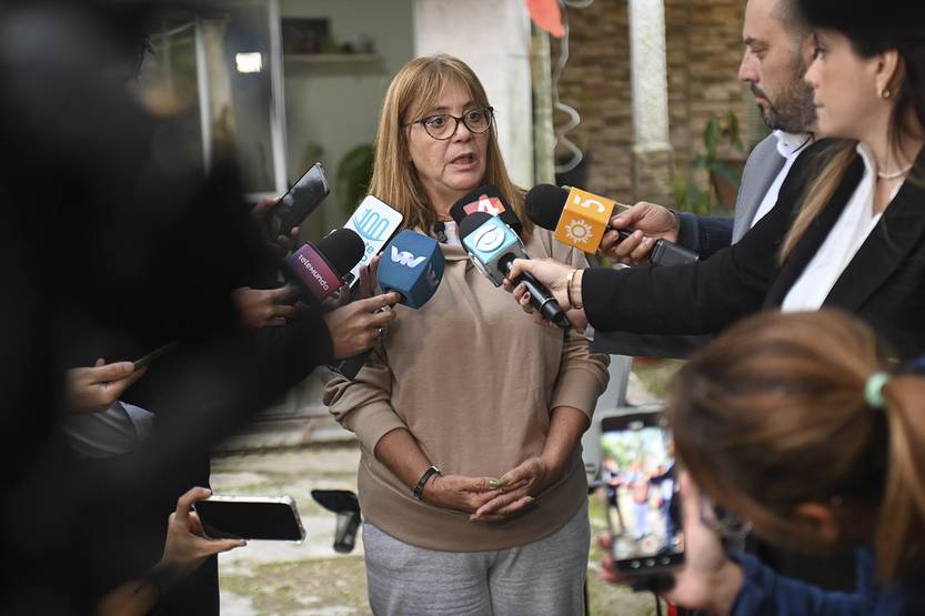 Primera baja del gobierno