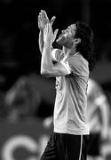 Edinson Cavani tras convertir el gol uruguayo ante Venezuela, ayer en el estadio Cachamay de Puerto Ordaz, Venezuela.