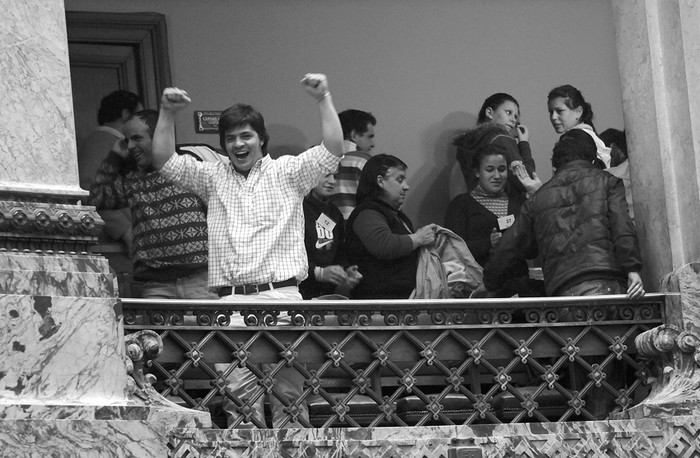 Público presente en las barras de la Cámara de Diputados, ayer, cuando se votó la Ley de Minería de Gran Porte. · Foto: Nicolás Celaya