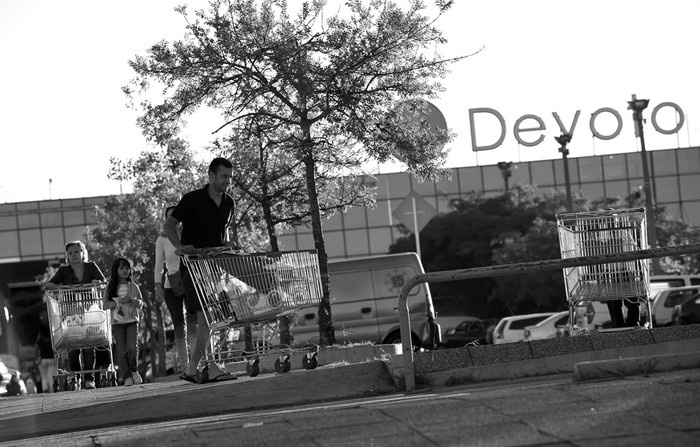 Supermercado Devoto de Sayago ayer de tarde. Foto: Nicolás Celaya