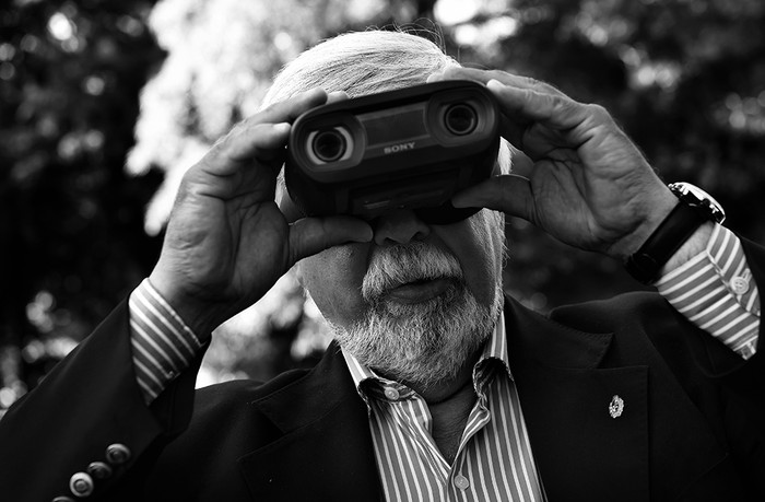 Eduardo Bonomi durante la presentación del sistema de videovigilancia, en el barrio Paso Molino, en Montevideo. / Foto: Nicolás Celaya