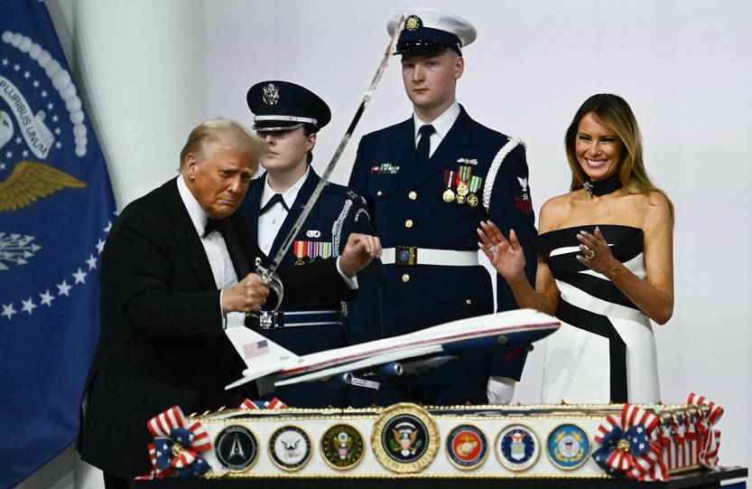 tapa suple TrumpAttendsInauguralBalls