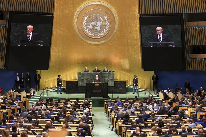 Luiz Inácio Lula da Silva durante su intervención en la Asamblea General de las Naciones Unidas, el 22 de setiembre, en la sede de la ONU en Nueva York. · Foto: Timothy A Clary / AFP