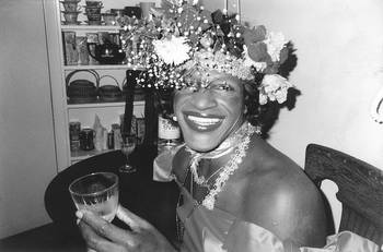 The Death and Life of Marsha P Johnson, dirigida por David France. Netflix, 2017. The Death and Life of Marsha P Johnson, dirigida por David France. Netflix, 2017.