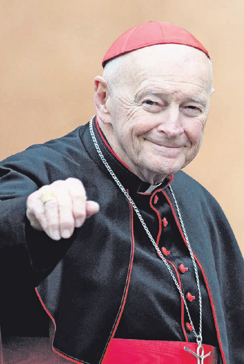 Theodore Edgar McCarrick, ex arzobispo de Washington acusado de abusos sexuales, destituido en junio pasado. Foto: Johannes Eisele (archivo, marzo 2013)