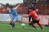 Cristian Olivera Ibarra de Rentista y Andrew Teuten de Torque, hoy en el partido por la decimosexta fecha del Campeonato Uruguayo 2019 de Segunda División Profesional, en el Complejo Rentistas. · Foto: Federico Gutiérrez Cristian Olivera Ibarra de Rentista y Andrew Teuten de Torque, hoy en el partido por la decimosexta fecha del Campeonato Uruguayo 2019 de Segunda División Profesional, en el Complejo Rentistas. · Foto: Federico Gutiérrez