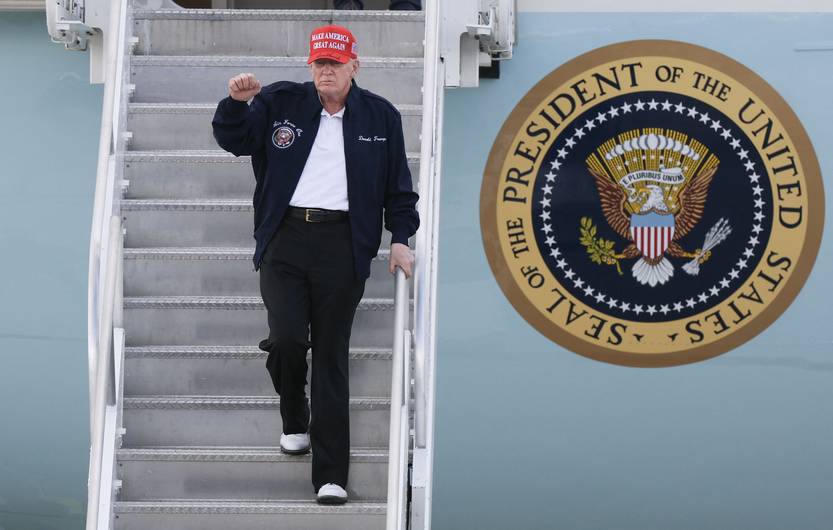 trump __2200624nAirForceOne