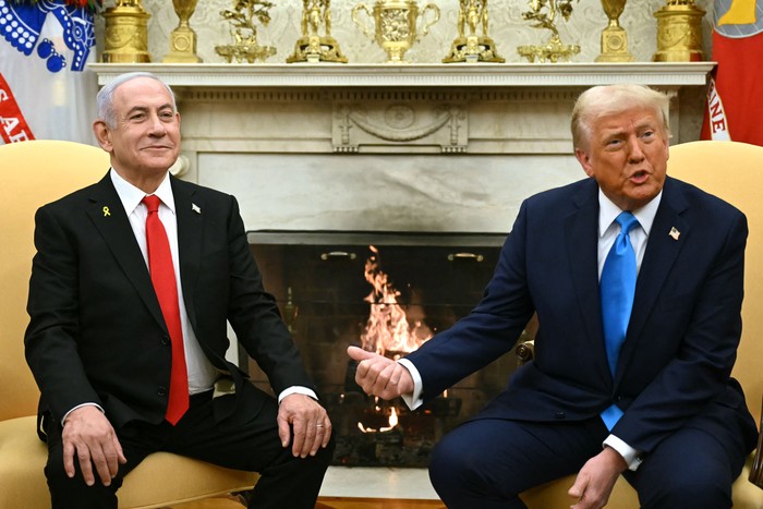 Donald Trump y Benjamin Netanyahu, el 4 de febrero, en la Oficina Oval de la Casa Blanca. · Foto: Andrew Caballero Reynolds, AFP