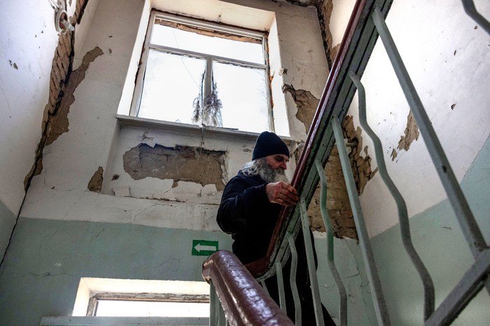 Escuela dañada, el 3 de marzo, en la ciudad de Bilytske, en la región de Donetsk, Ucrania. · Foto: Tetiana Dzhafarova, AFP