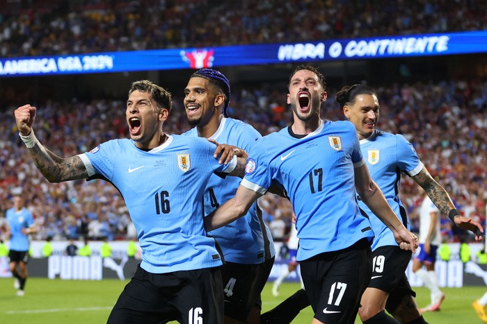 Mathías Olivera, de Uruguay, después de anotar el gol a Estados Unidos, el 1º de julio, en el Arrowhead Stadium. · Foto: Michael Reaves, Getty Images, AFP