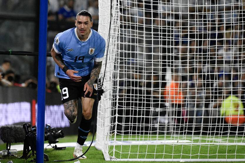 20231118 portada uruguay